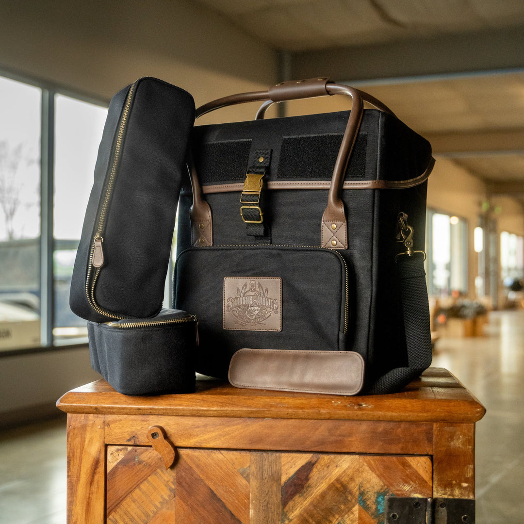 Bourbon Junkies Black Bottle Share Bag – EXCLUSIVE